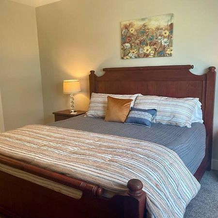 Main Floor 2 Bedroom Condo In Bettendorf Εξωτερικό φωτογραφία